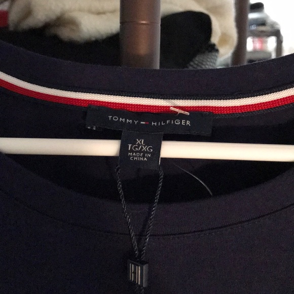 Tommy Hilfiger navy T-shirt with logo - Picture 3 of 4